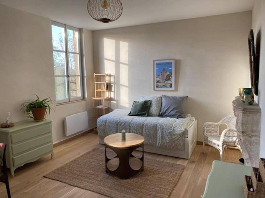 Appartement entier, La Tour in Semur-en-Auxois, Région de Montbard