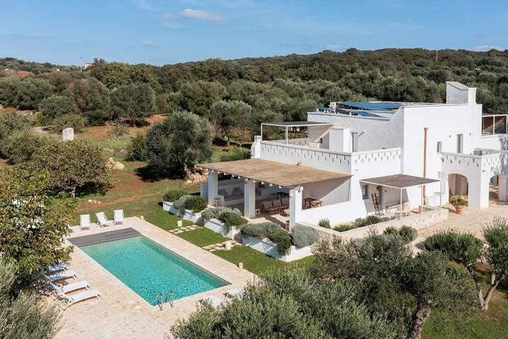 Villa pour 14 personnes, avec piscine et jardin à Ostuni