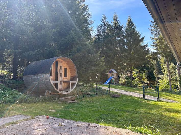 Ferienhaus für 5 Personen, mit Balkon und Garten sowie Sauna im Thüringer Wald