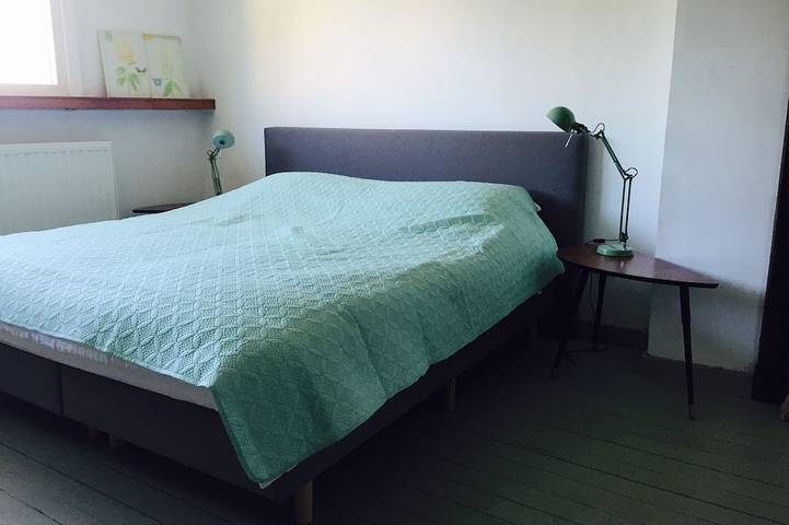 Location de vacances pour 14 personnes, avec terrasse et jardin dans Cul-des-Sarts - 3