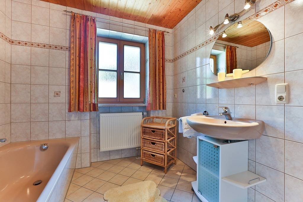 Ganze Ferienwohnung, Ferienwohnung Waldheim - Ferienwohnung 1-4 Personen, 70 qm, 2 Schlafzimmer, Balkon mit Ausblick in Schönau am Königssee, Berchtesgadener Alpen