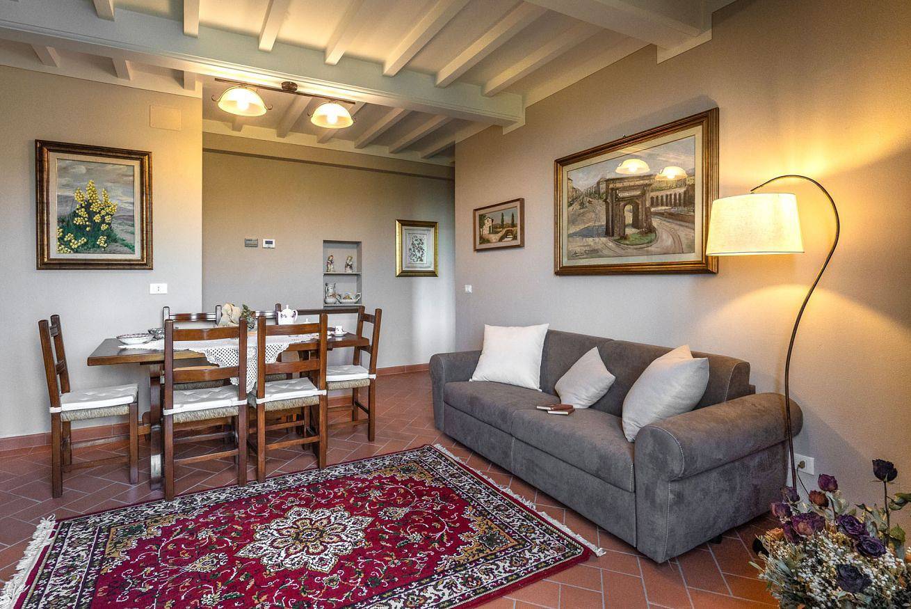 Ganze Wohnung, Ferienwohnung für 3 Personen mit Balkon/Terrasse in Massa e Cozzile, Pistoia Provinz