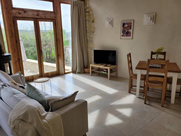 Gîte pour 3 personnes, avec vue ainsi que piscine et jardin, animaux acceptés à Salles (Lot-et-Garonne) - 4