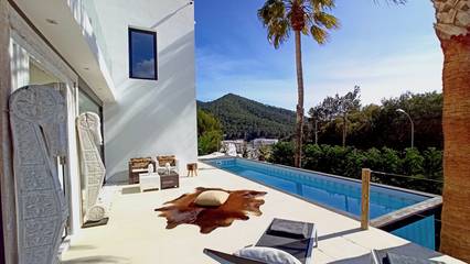 Villa in Santa Eulària des Riu, Ibiza Osten für 12 