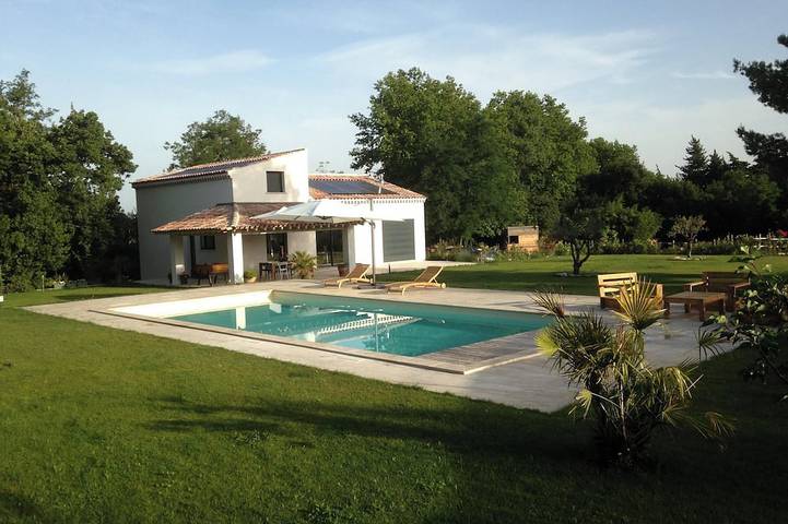 Villa für 10 Personen, mit Terrasse und Garten