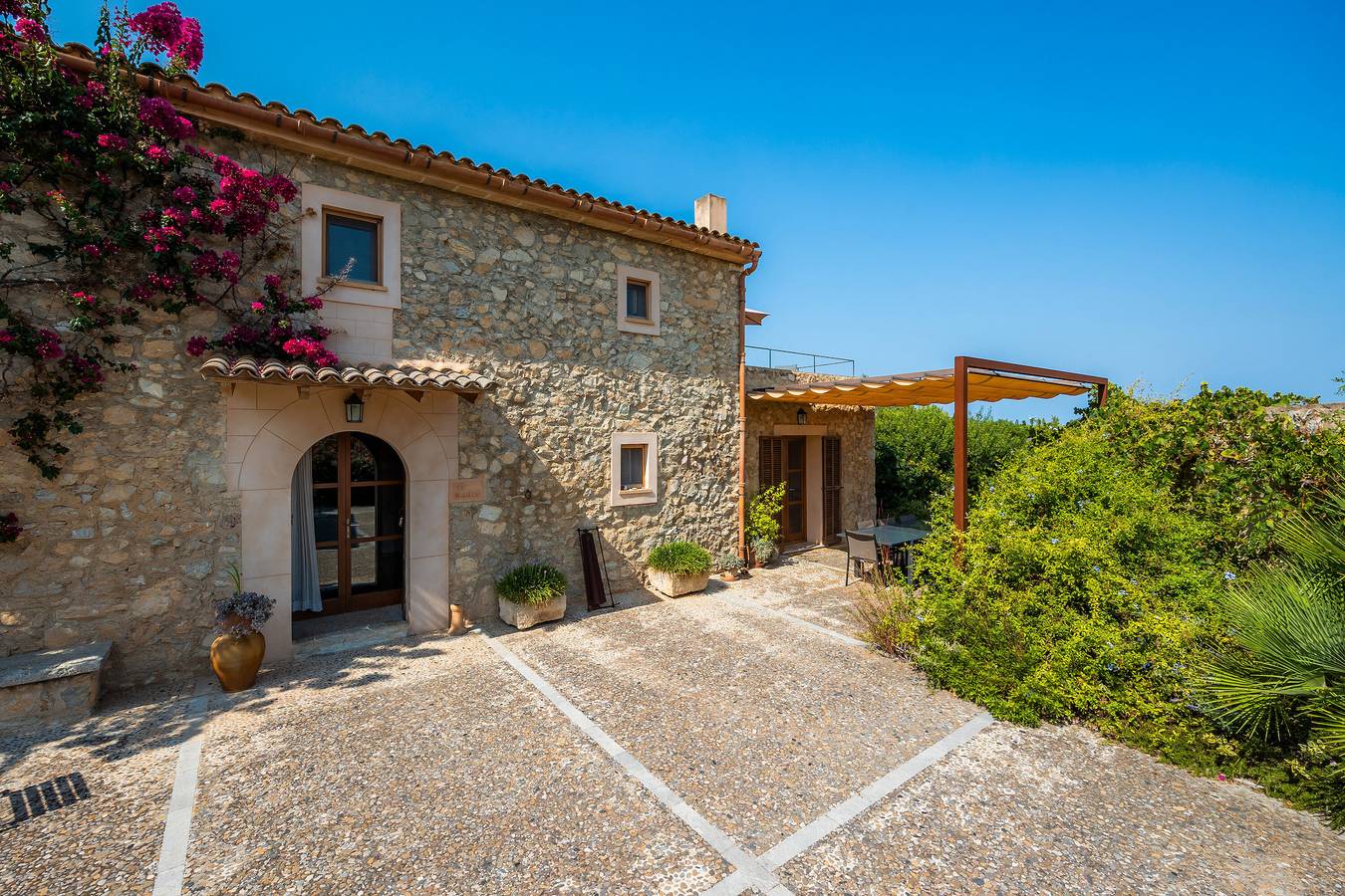 Landhaus 'Els Clepes' mit Bergblick, privatem Pool und Wlan in Son Servera, Mallorca Osten