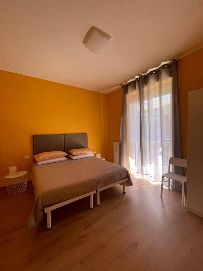B&B Notti Serene Montesilvano centro, parcheggio vicino in Montesilvano, Province de Pescara