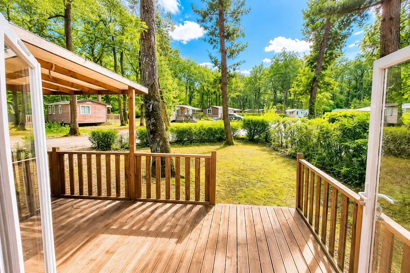 Acogedor Bungalow en Saint-Chéron con piscina in Saint-Chéron, Essonne