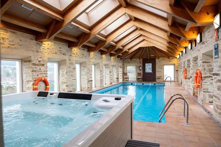 Hôtel pour 2 personnes, avec piscine ainsi que jardin et jacuzzi