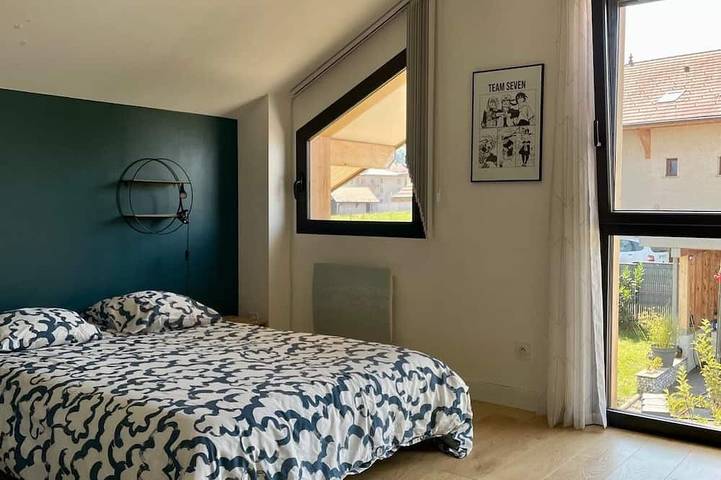 Location de vacances pour 6 personnes, avec terrasse et jardin à Villaz - 2