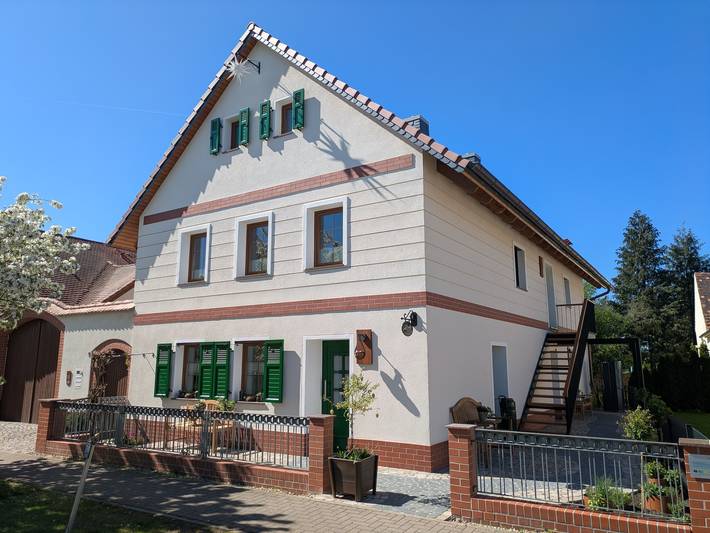 Ferienwohnung für 6 Personen, mit Terrasse und Sauna in Elsterheide