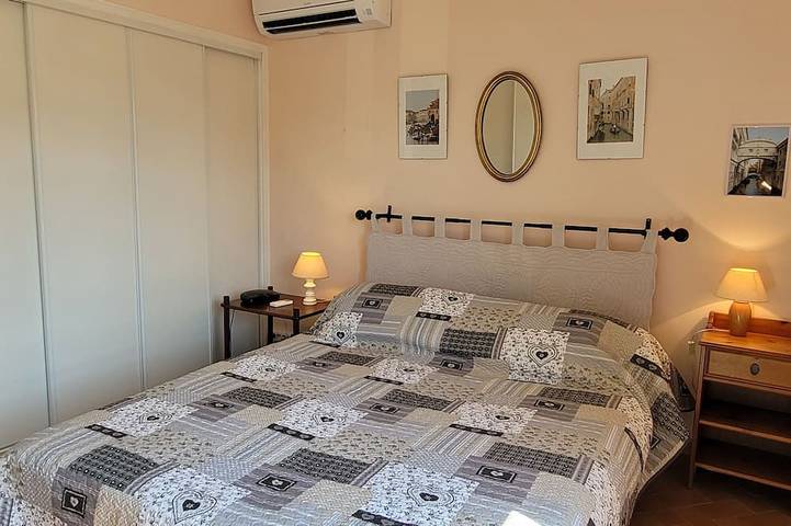 Entire apartment, Apartment of 75 m2 - at the gates of the Parc des Calanques, 13009 Marseille in Marseille, Marseille region