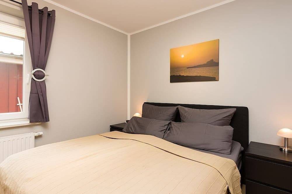 Ganze Wohnung, Ferienwohnung \"kleiner Fiete\" auf Amrum, 100m bis zum Strand, in Wittdün, Amrum