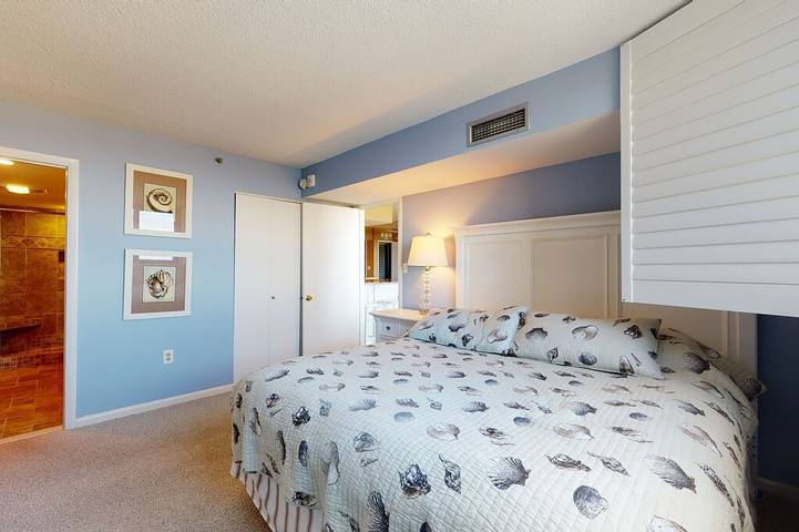 Vacation apartment for 9 people, with balcony and hot tub as well as pool and sauna in Delaware