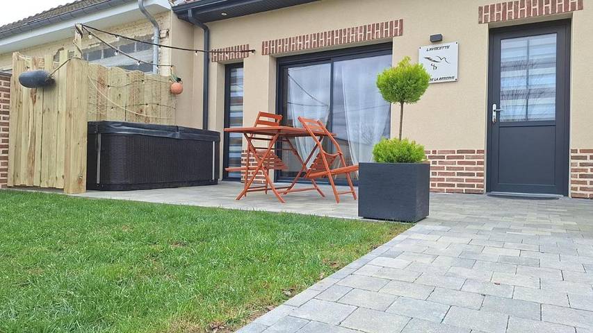 Location de vacances pour 5 personnes, avec terrasse et jacuzzi à Grand-Laviers - 2