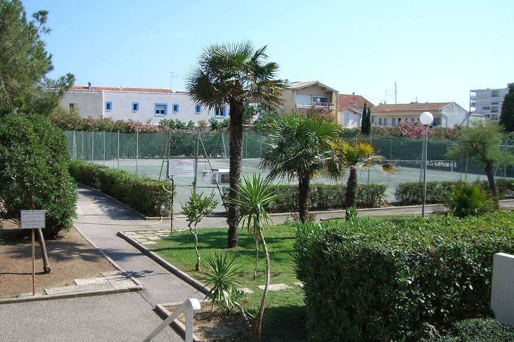 Appartement entier, Appartement T 2  47 m2 vue sur le port dans résidence avec piscine et tennis in Carnon-Plage, Mauguio