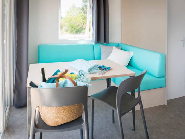 Strandlodge mit Seeblick in Ravels in Poppel, Ravels