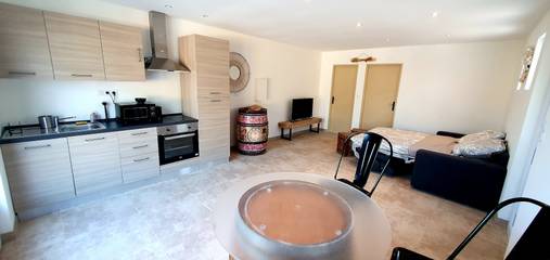 Appartement De Vacances pour 4 Personnes dans Saint-Laurent-d'Aigouze, Région de Nîmes, Photo 4