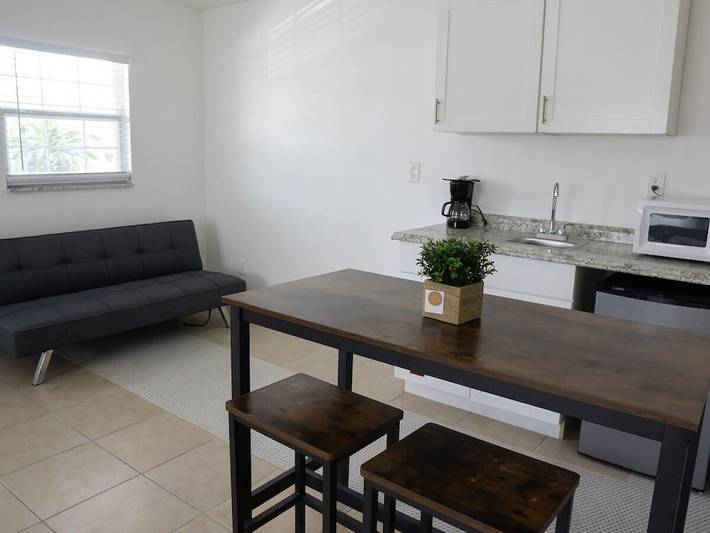 Apartment for 2 people, with yard in Tampa