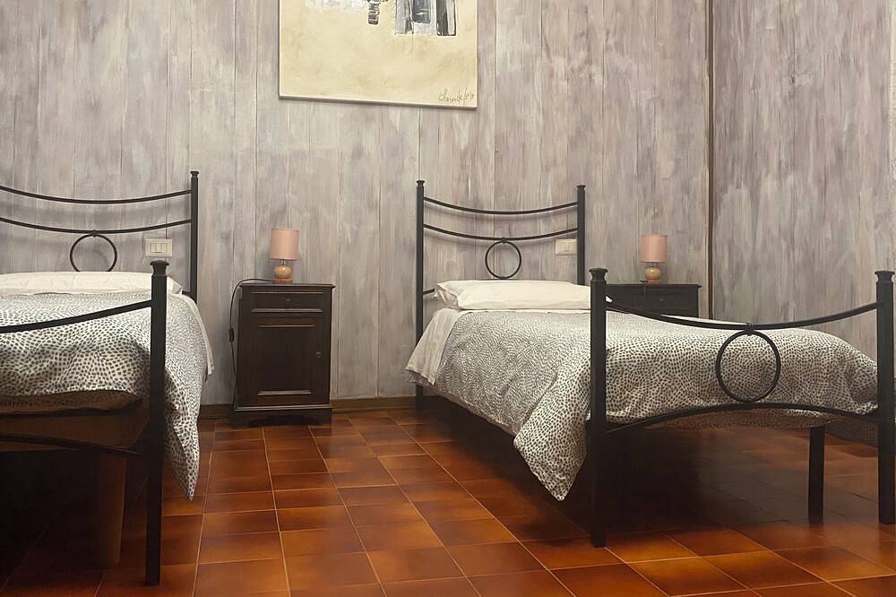 Detached house with 6 beds in Maddalena Spiaggia, Capoterra