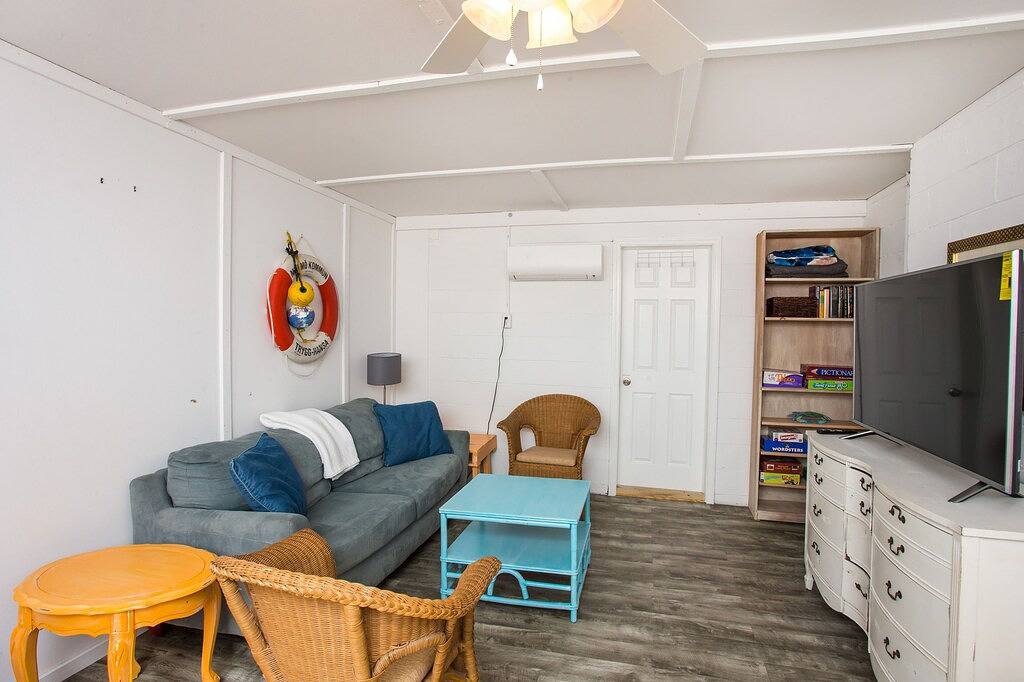 Stone Crab Cottage: Direkt gegenüber vom Golf, Volleyballplatz, Haustiere erlaubt in Pensacola Beach, Emerald Coast