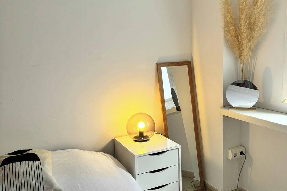 Apartamento entero, Ibiza - Apartment - Sleeps 4 - Old Town in Talamanca, Ibiza Ciudad