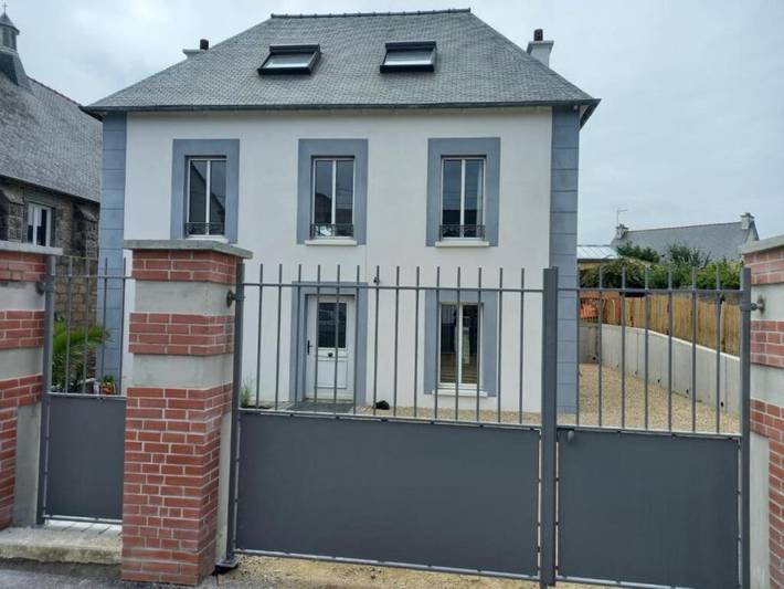 Chambre d’hôte pour 8 personnes, avec Balcon et Terrasse ainsi que Jardin et Vue à Paimpol