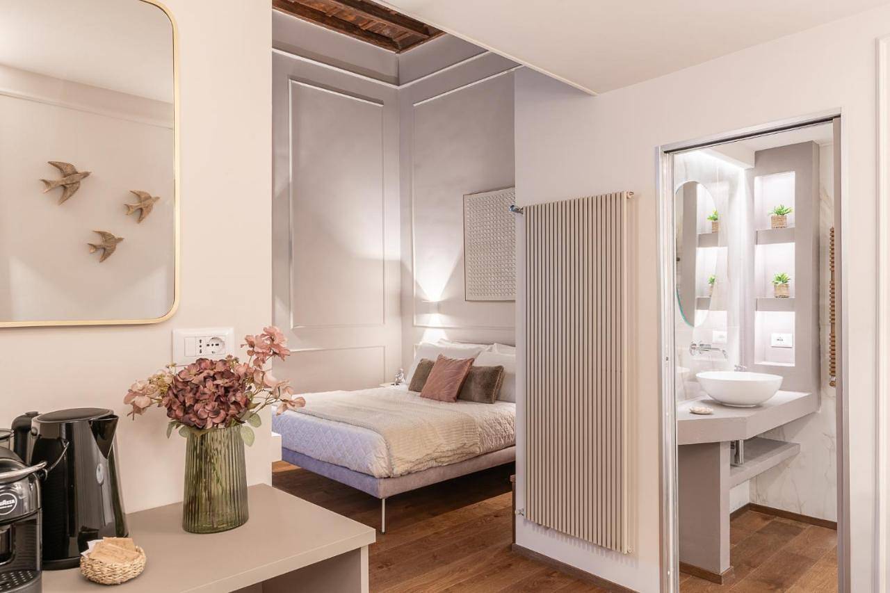 Appartamento intero, Lussuose Suite con Spa Privata a Grottaferrata - Rooms 1-2 in Grottaferrata, Castelli Romani