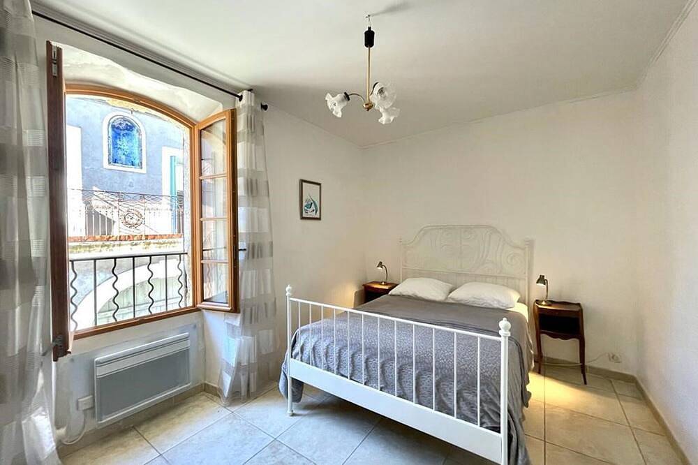 Casa con Encanto en el Corazón de Bouzigues, con Patio Privado y Dependencia in Bouzigues, Côte d'Améthyste