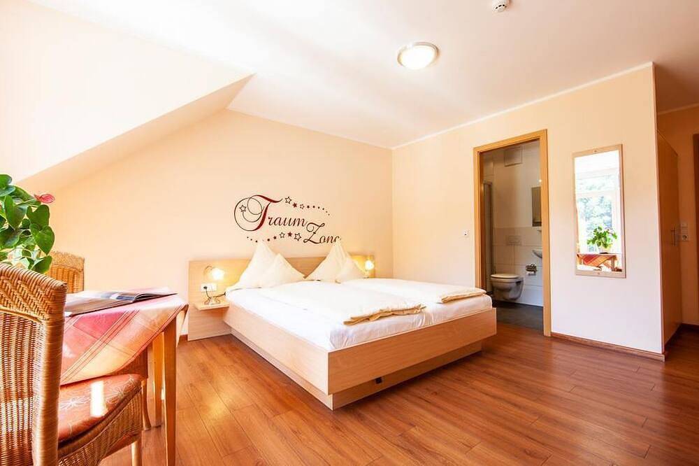 Doppelzimmer Dusche/Wc - Hotel Heidsmühle in Manderscheid, Bernkastel-Kues & Umgebung