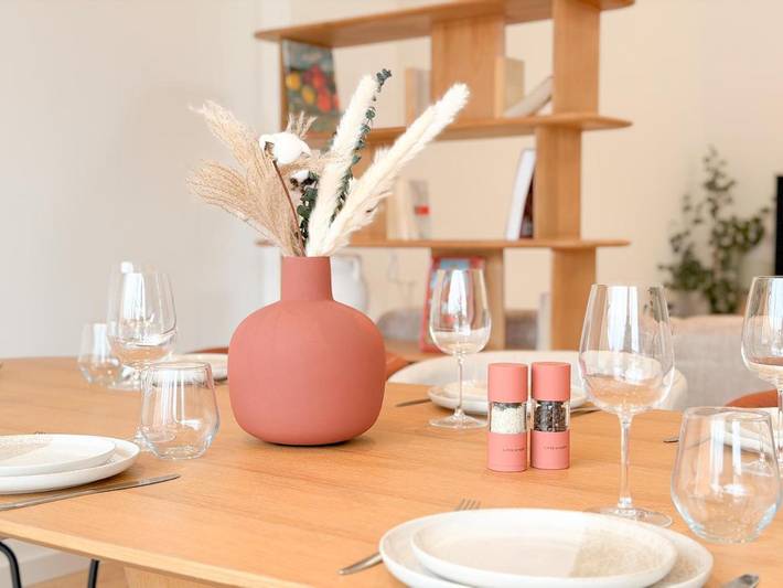 Location de vacances pour 8 personnes, avec jardin ainsi que piscine et jacuzzi à Talant - 2