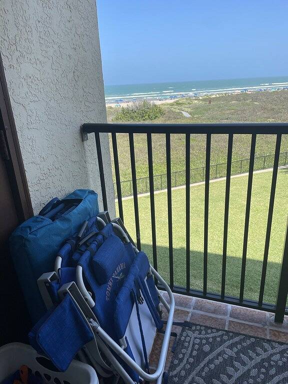 Vacation rental for 6 people, with hot tub and yard in Padre Island