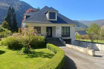 Gîte pour 13 personnes à Guchan