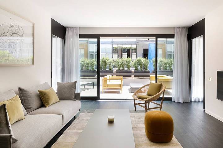 Appartement de vacances pour 4 personnes, avec Jacuzzi ainsi que Jardin et Piscine à Barcelone