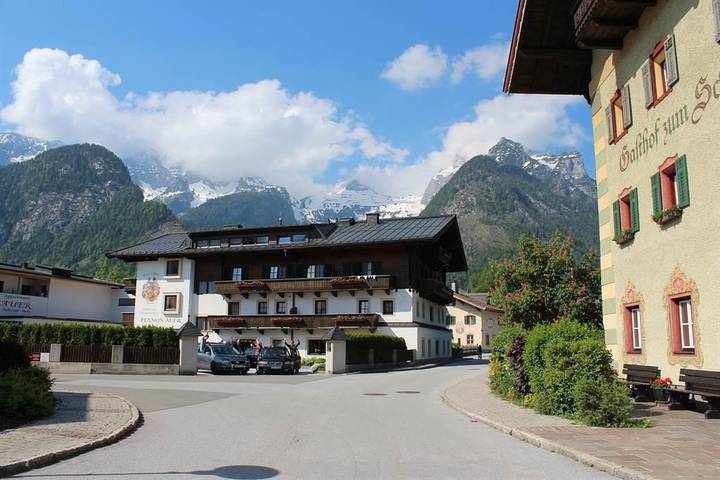 Ferienwohnung für 6 Personen, mit Sauna und Balkon sowie Garten, kinderfreundlich in Lofer - 2