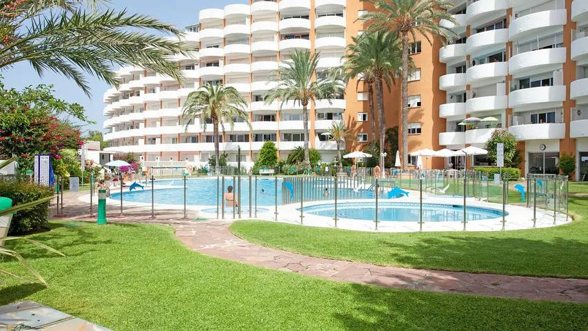 Ferienhaus für 3 Personen, mit Terrasse und Pool - 1