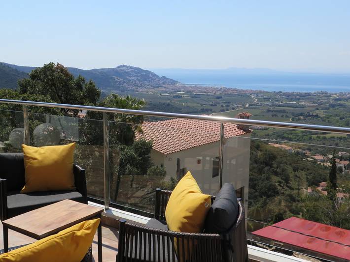 Villa de lujo con piscina privada, aire acondicionado y parking en Roses in El Mas Fumats, Roses