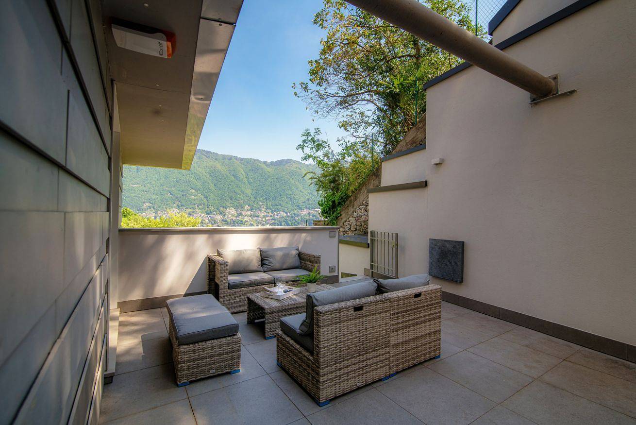 Ganze Wohnung, Ferienwohnung für 5 Personen mit Balkon/Terrasse in Cernobbio, Comer See