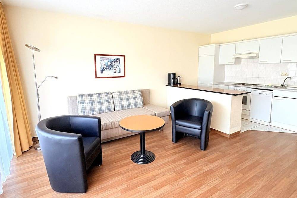 Ganze Wohnung, Boddenhof Apartment 44 - Terrasse, Hund willkommen - Boddenhof Stedar in Buschvitz, Bergen auf Rügen und Umgebung