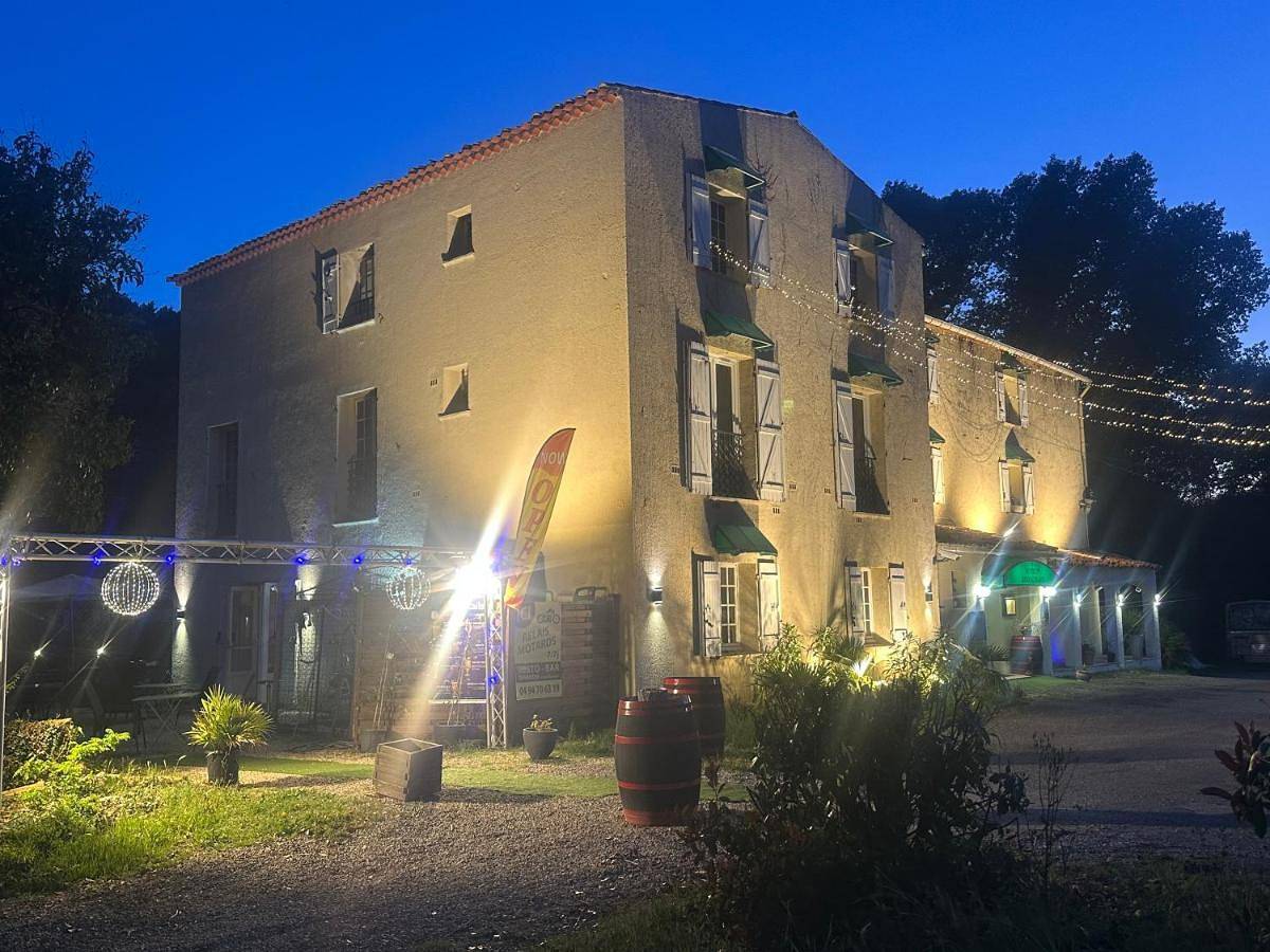 Human Hotel Restaurant Park in Villecroze, Région de Draguignan