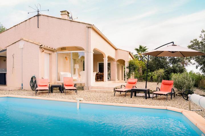 Gîte pour 6 personnes, avec Piscine à Siran - 2