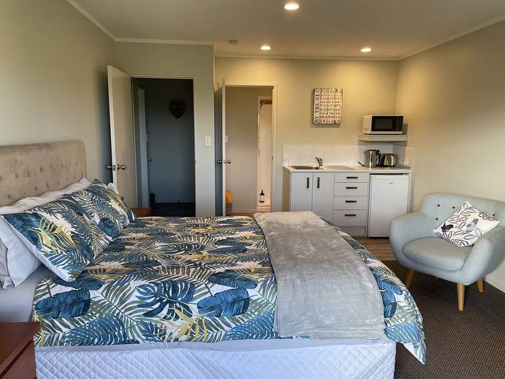 Holiday home for 8 people, with garden in Ōhope