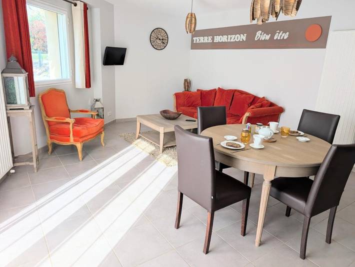 Location de vacances pour 2 personnes, avec piscine ainsi que jardin et terrasse à Treffléan - 4