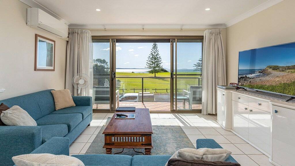 Ganze Wohnung, Surfspray 3 - Pebbly Beach in Forster, New South Wales