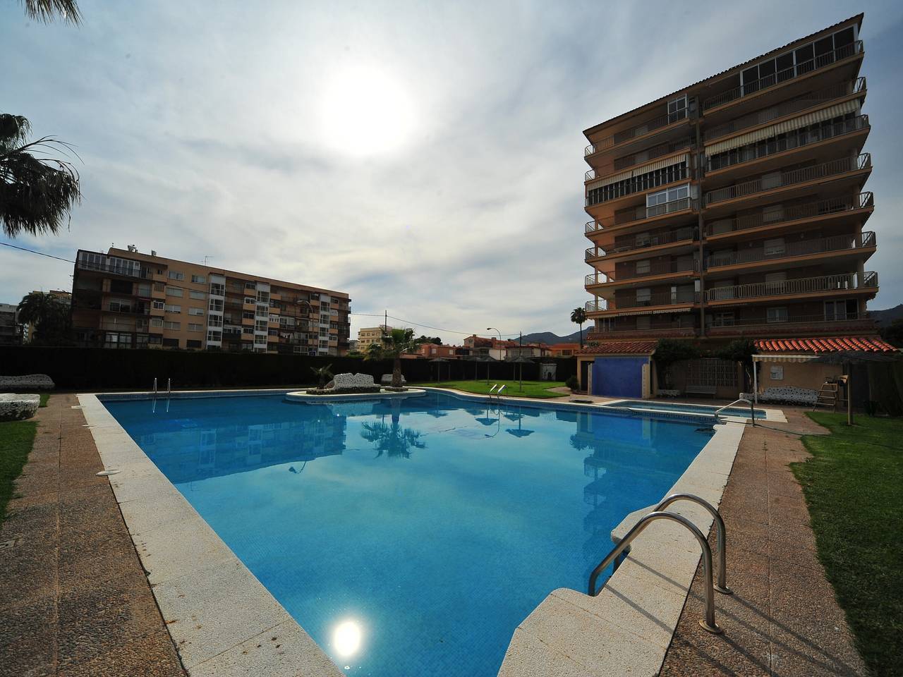 Entire apartment, Family apartment in Benicàssim with pool and terrace in Benicassim, Costa del Azahar
