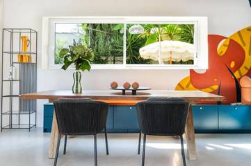 Gîte pour 4 personnes, avec jardin ainsi que piscine et jacuzzi, animaux acceptés à Aubussargues