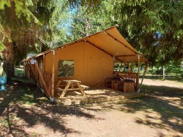Tente pour 5 personnes en Dordogne