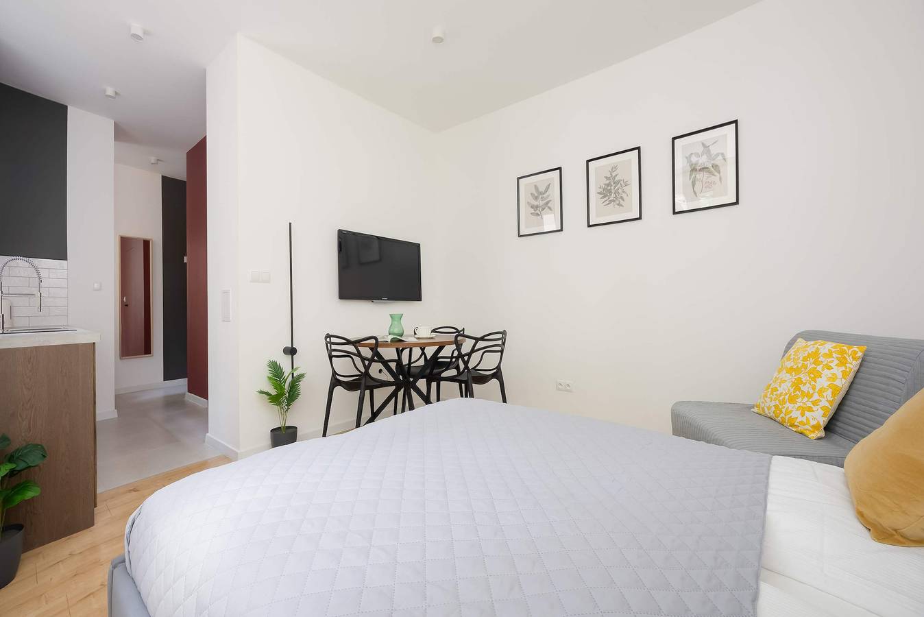 Ganze Ferienwohnung, A Functional Studio in the City Centre | Stary Browar in Posen, Großpolen