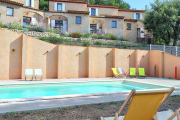 Gîte pour 4 personnes, avec piscine et jardin, animaux acceptés à Artignosc-sur-Verdon
