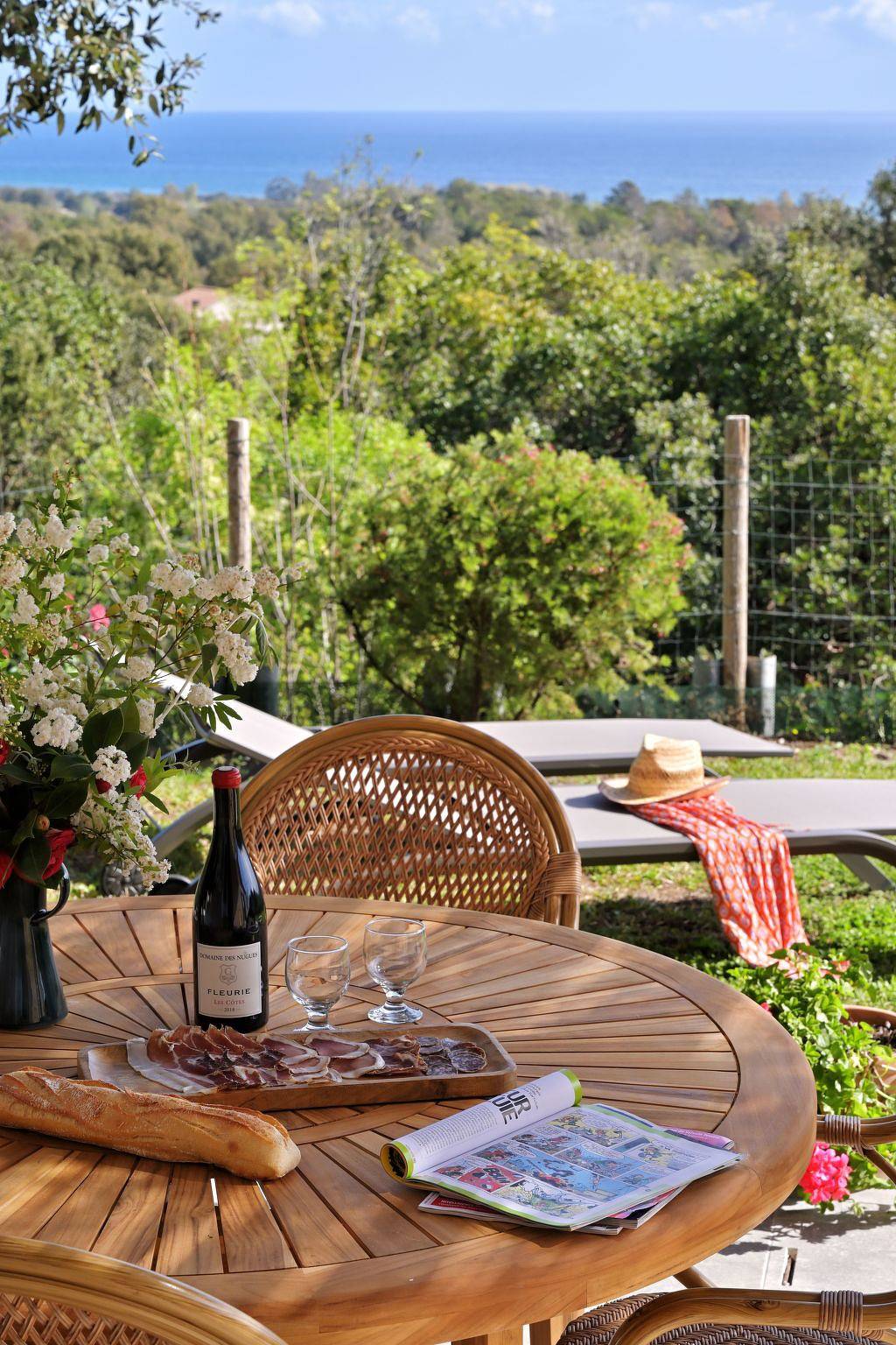 Weingut Punta della Guardia Panorama von Macchia und Meer in Cervione, Región de Corte